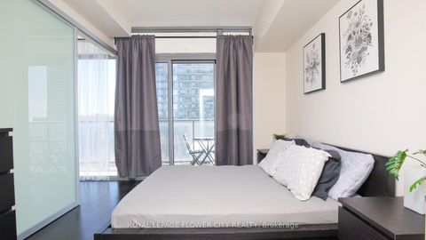 Photo 32 at 415 - 105 The Queensway Avenue, Swansea, Toronto