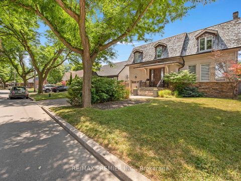 Photo 1 at 35 Yorkdale Crescent, Pelmo Park W5, Toronto