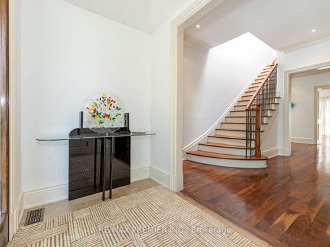 Photo 5 at 35 Yorkdale Crescent, Pelmo Park W5, Toronto