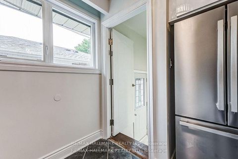 Photo 23 at 51 Aurora Heights Drive, Aurora Heights, Aurora