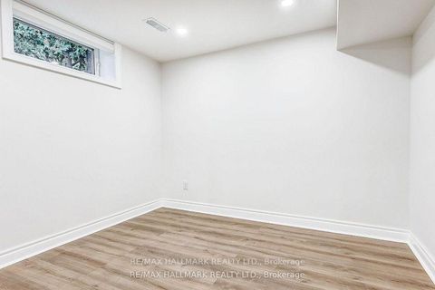 Photo 27 at 51 Aurora Heights Drive, Aurora Heights, Aurora