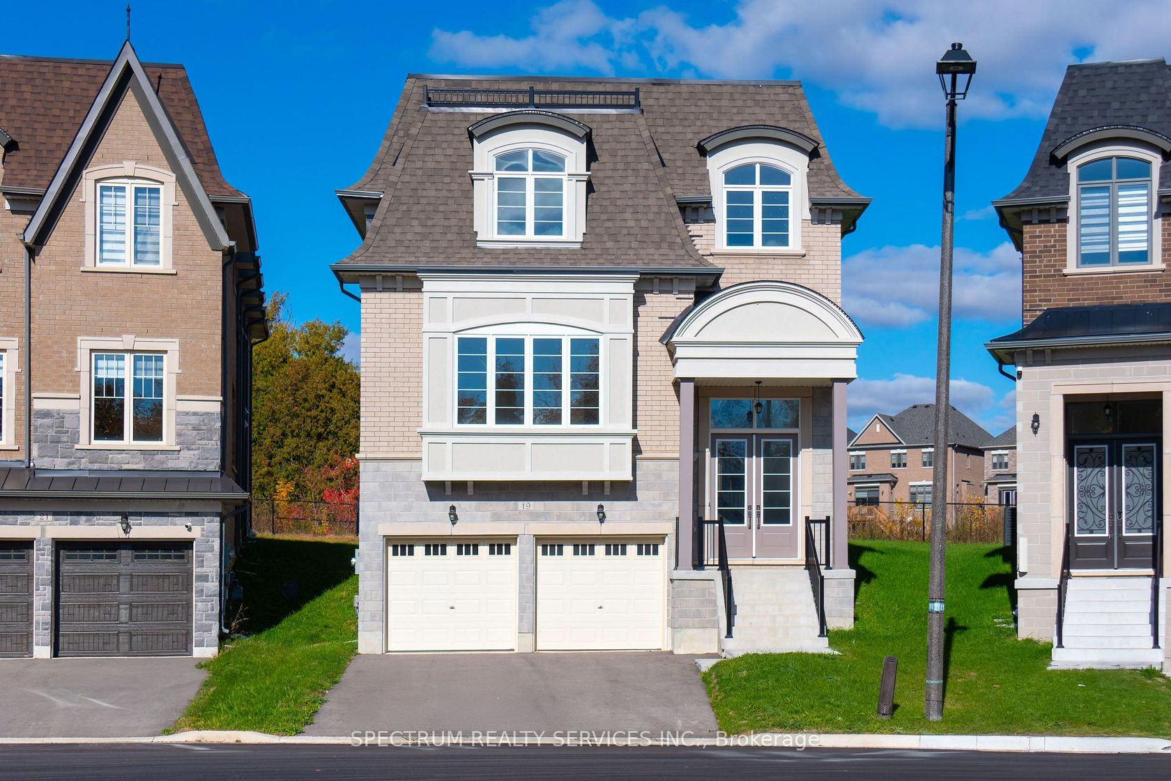 19 Swamp Sparrow Court, Caledon East, Caledon 