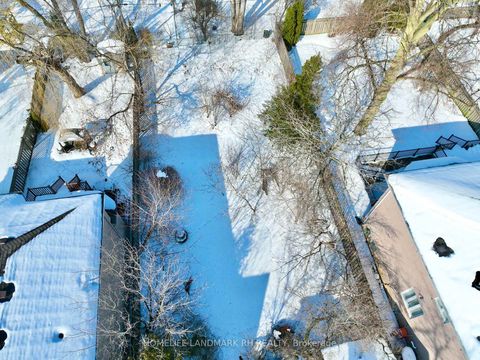 Photo 14 at 152 Parkview Avenue, Willowdale East, Toronto