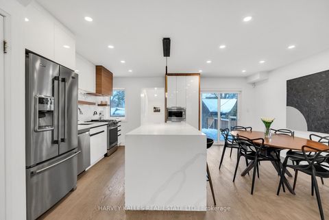 Photo 15 at 629 Duplex Avenue, Lawrence Park South, Toronto