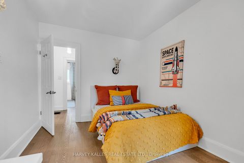 Photo 37 at 629 Duplex Avenue, Lawrence Park South, Toronto