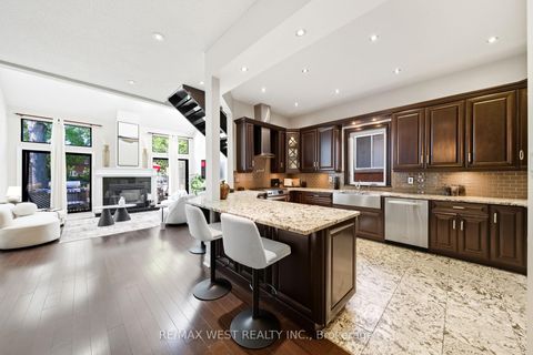 Photo 6 at 192 Pacific Avenue, High Park North, Toronto