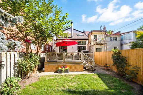 Photo 34 at 192 Pacific Avenue, High Park North, Toronto