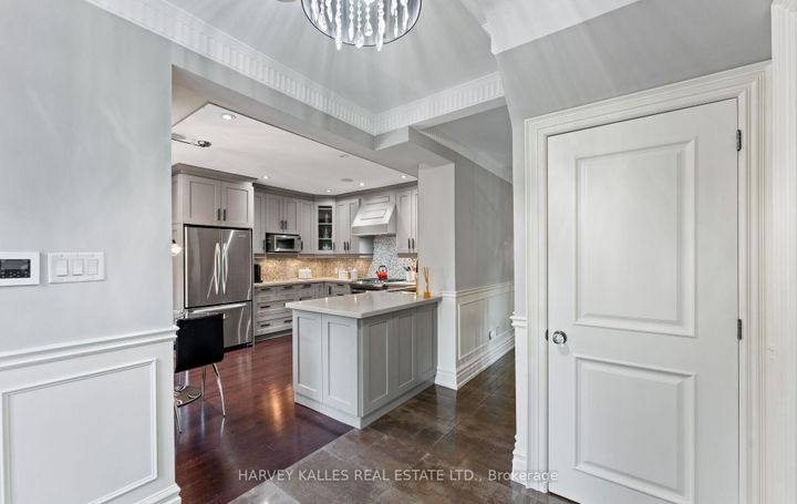 Photo 18 at 112 Mason Boulevard, Nortown, Toronto