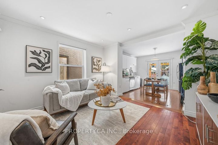 Photo 1 at 146 King Edward Avenue, Lumsden, Toronto