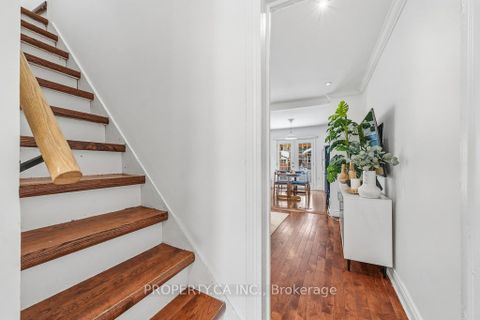Photo 7 at 146 King Edward Avenue, Lumsden, Toronto