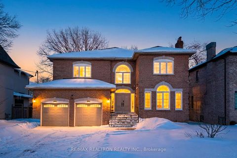 Photo 1 at 25 Clarkhill Street, Newtonbrook West, Toronto