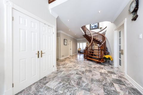 Photo 4 at 25 Clarkhill Street, Newtonbrook West, Toronto