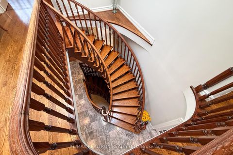 Photo 21 at 25 Clarkhill Street, Newtonbrook West, Toronto