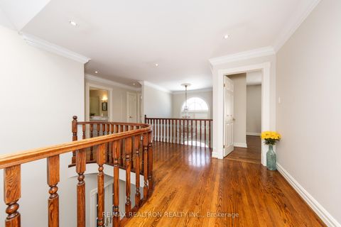 Photo 24 at 25 Clarkhill Street, Newtonbrook West, Toronto