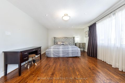Photo 26 at 25 Clarkhill Street, Newtonbrook West, Toronto