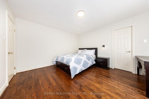 Photo 33 at 25 Clarkhill Street, Newtonbrook West, Toronto