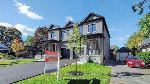 Photo 1 at 48 Third Avenue S, Uxbridge