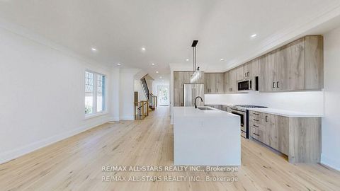 Photo 7 at 48 Third Avenue S, Uxbridge