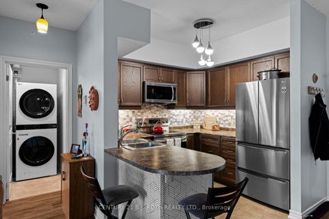 Photo 10 at 407 - 7 GREENWICH Street, Ardagh, Barrie