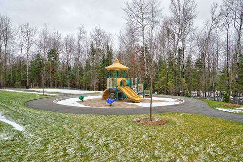 Photo 31 at 407 - 7 GREENWICH Street, Ardagh, Barrie