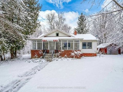 Photo 1 at 108 Yongehurst Road, North Richvale, Richmond Hill