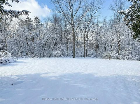 Photo 3 at 108 Yongehurst Road, North Richvale, Richmond Hill