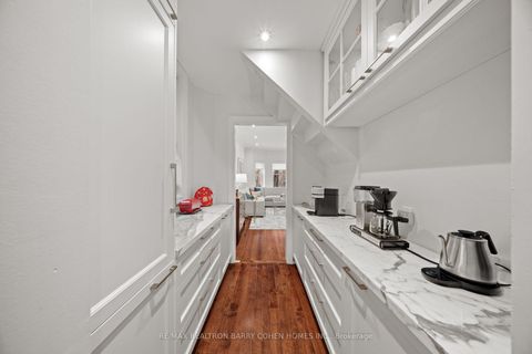 Photo 13 at 302 Russell Hill Road, Casa Loma, Toronto