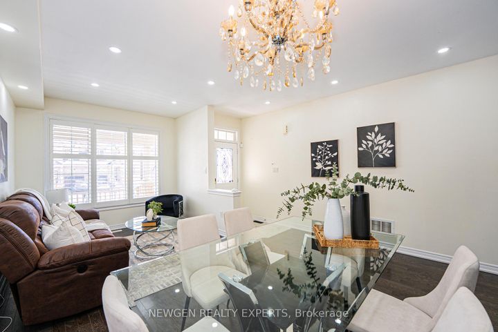 Photo 6 at 38 Bonnie Braes Drive, Credit Valley, Brampton