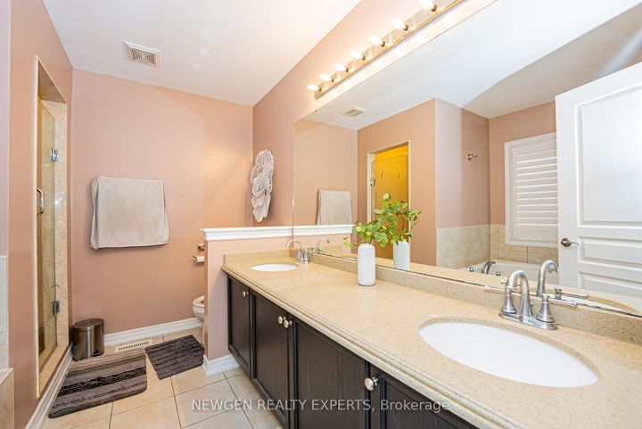 Photo 20 at 38 Bonnie Braes Drive, Credit Valley, Brampton