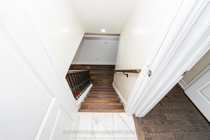 Photo 31 at 38 Bonnie Braes Drive, Credit Valley, Brampton