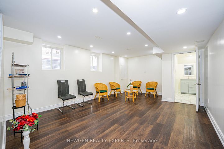 Photo 32 at 38 Bonnie Braes Drive, Credit Valley, Brampton