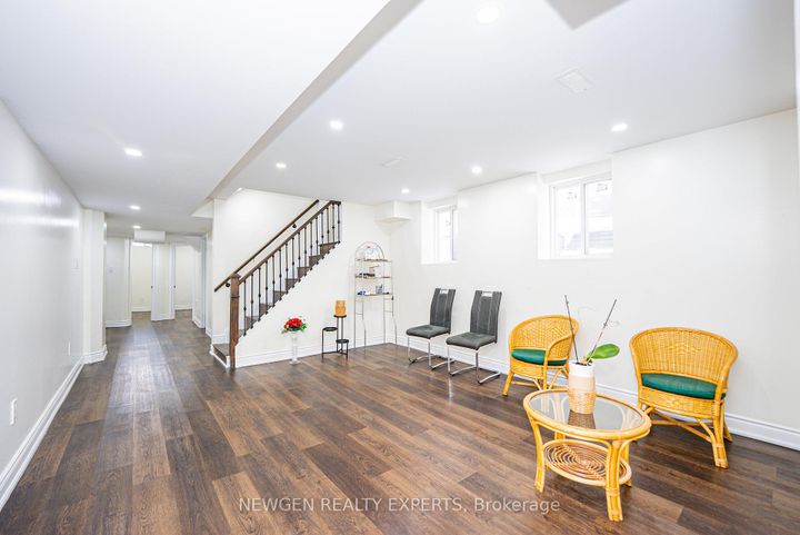 Photo 33 at 38 Bonnie Braes Drive, Credit Valley, Brampton