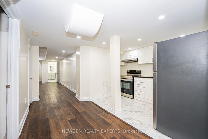 Photo 36 at 38 Bonnie Braes Drive, Credit Valley, Brampton