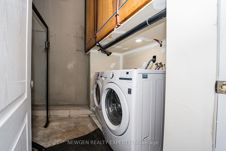 Photo 43 at 38 Bonnie Braes Drive, Credit Valley, Brampton