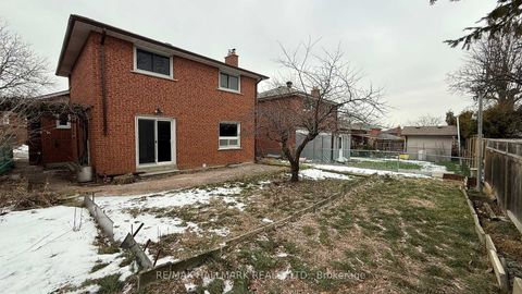 Photo 1 at 285 Huntsmill Boulevard, Steeles, Toronto