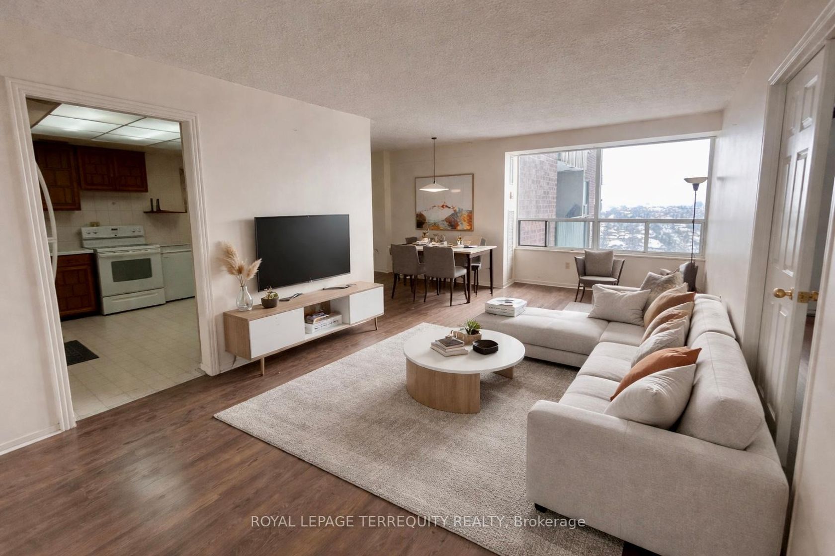 2004 - 10 Muirhead Road, Pleasant View, Toronto 