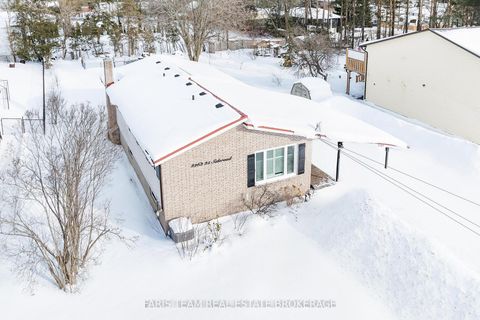 Photo 2 at 2263 25th Side Road, Alcona, Innisfil