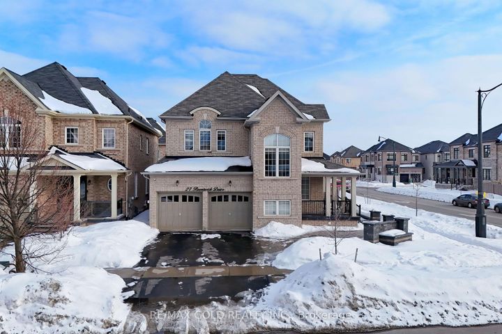 Photo 1 at 27 Brentwick Drive, Credit Valley, Brampton