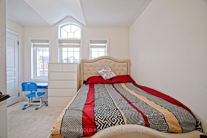 Photo 33 at 27 Brentwick Drive, Credit Valley, Brampton
