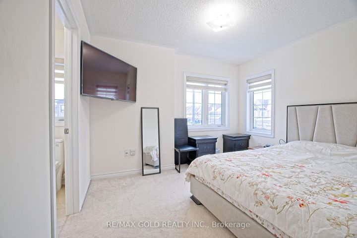 Photo 35 at 27 Brentwick Drive, Credit Valley, Brampton