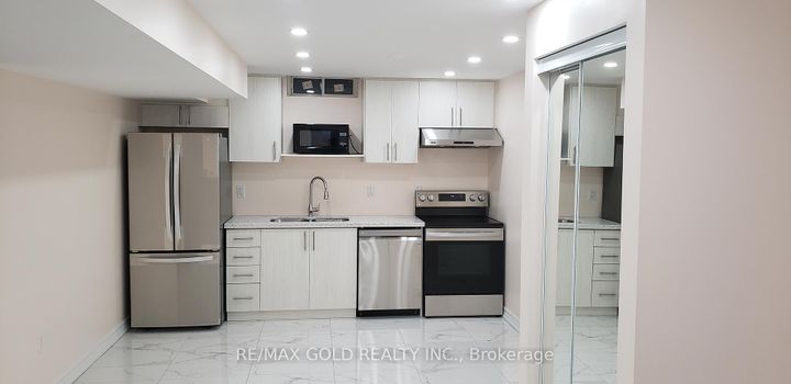 Photo 40 at 27 Brentwick Drive, Credit Valley, Brampton