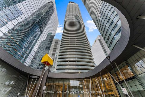 Photo 1 at 807 - 14 York Street, Waterfront Communities C1, Toronto