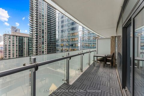 Photo 20 at 807 - 14 York Street, Waterfront Communities C1, Toronto