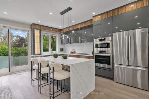 Photo 7 at 17 Trenton Avenue, Lumsden, Toronto