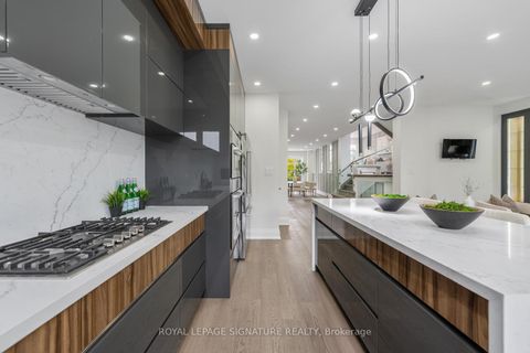 Photo 9 at 17 Trenton Avenue, Lumsden, Toronto