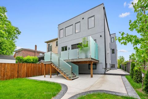 Photo 43 at 17 Trenton Avenue, Lumsden, Toronto