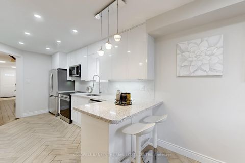 Photo 6 at 217 Stonebriar Drive N, Maple, Vaughan