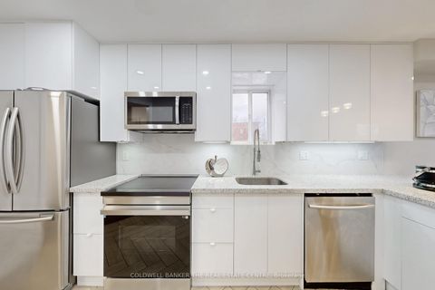 Photo 8 at 217 Stonebriar Drive N, Maple, Vaughan