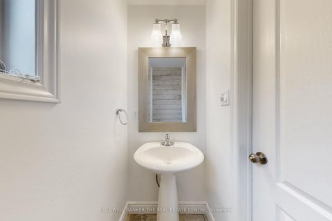 Photo 13 at 217 Stonebriar Drive N, Maple, Vaughan