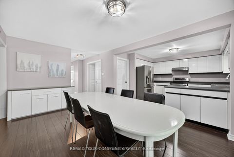 Photo 10 at 684 Exceller Circle, Wyndham, Newmarket